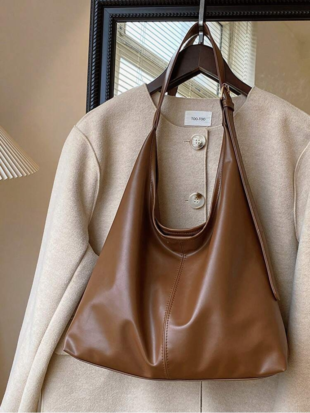 Tan Brown faux Leather large adjustable strap shoulder Tote bag - Picture 4 of 7